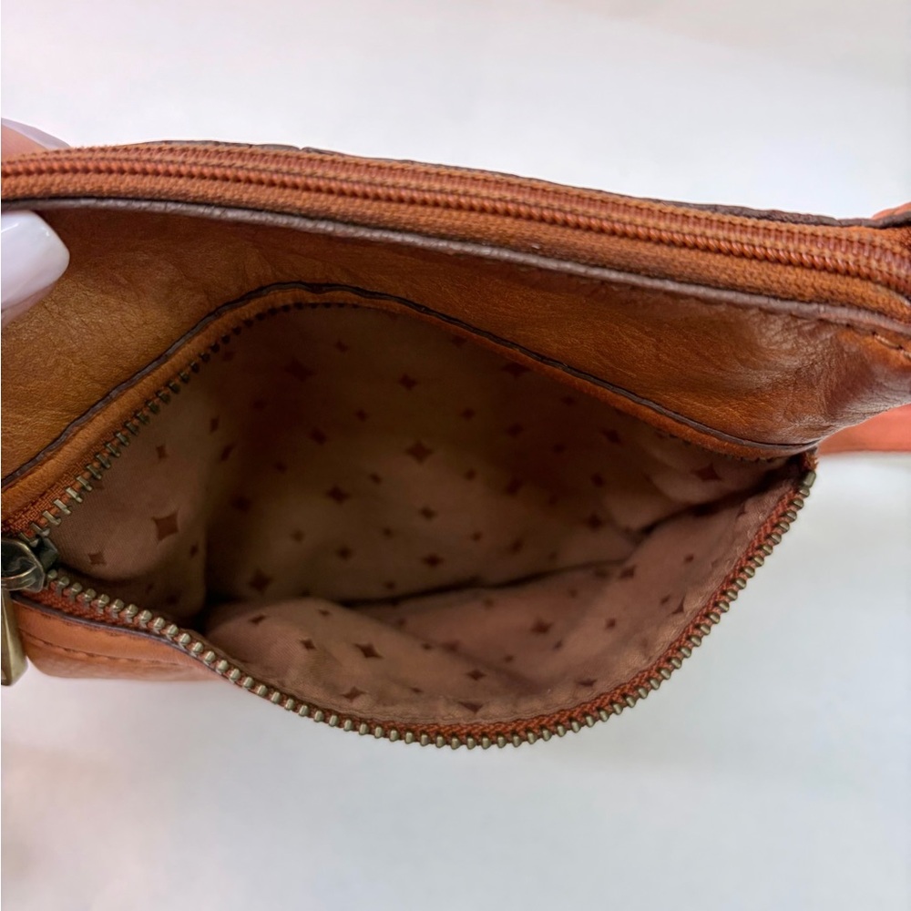 Fossil Brown Pebbled Leather Crossbody Bag Small Zip Pocket Adjustable Strap - Picture 4 of 11